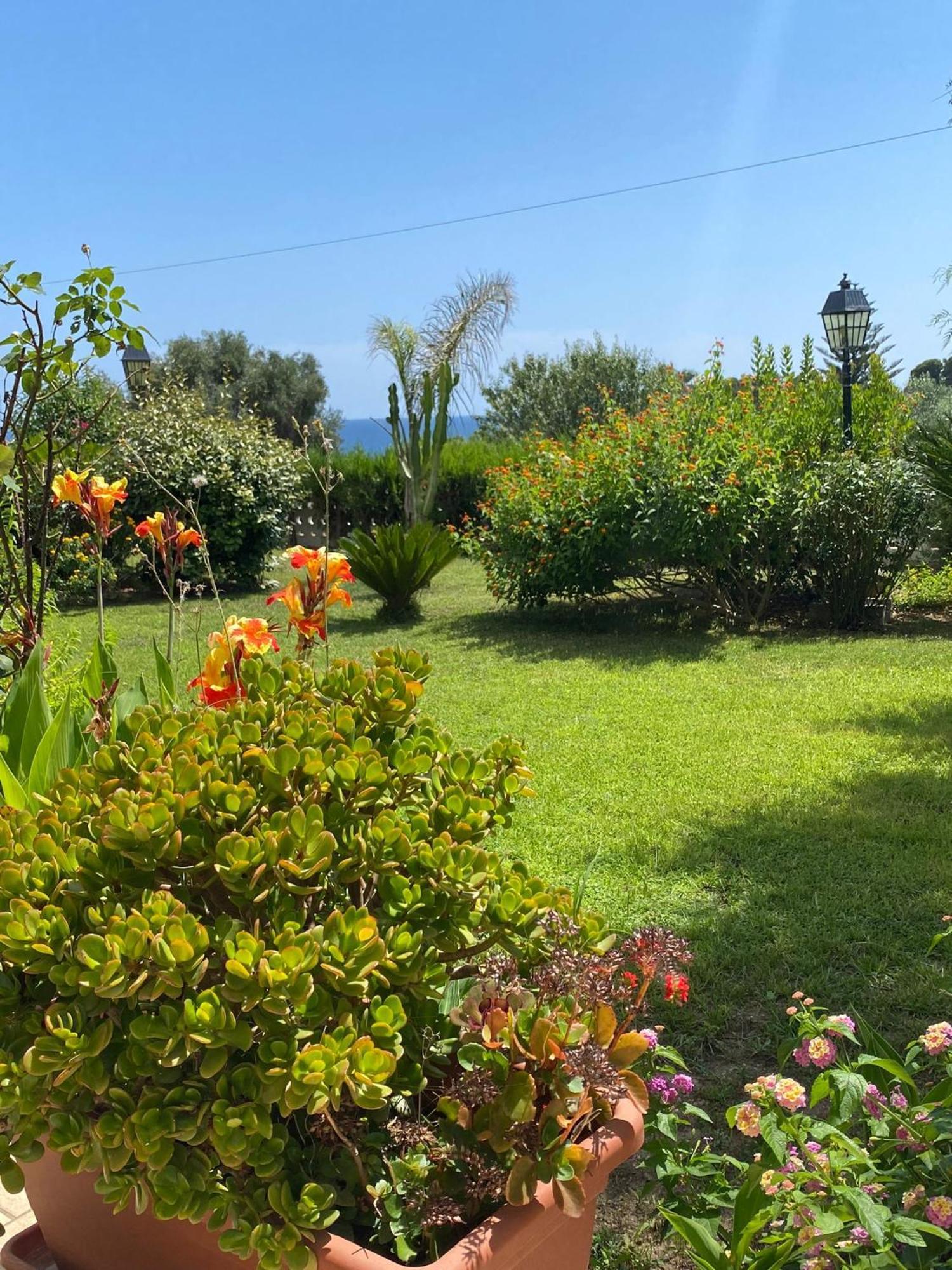 Breathtaking View Of Salento- Appartement Leporano Buitenkant foto